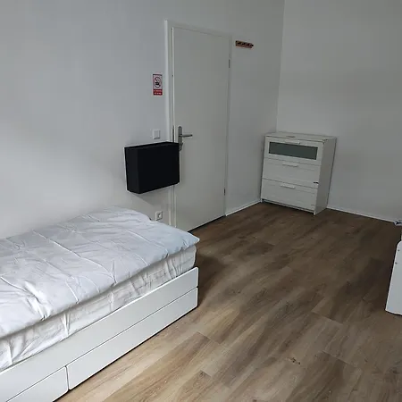 Livingstation R1 Bis R4 Проживание в семье Эссен