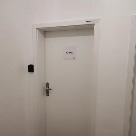 Homestay szállás Livingstation R1 Bis R4 *