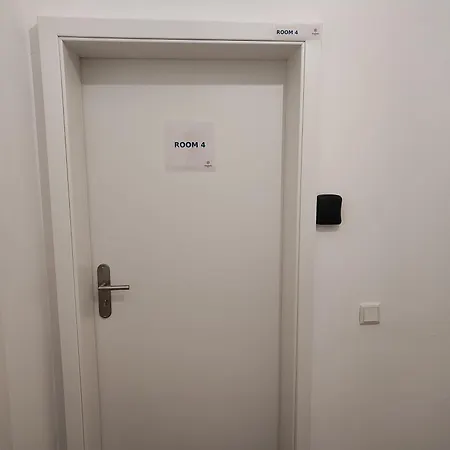 Pansiyon Livingstation R1 Bis R4 *