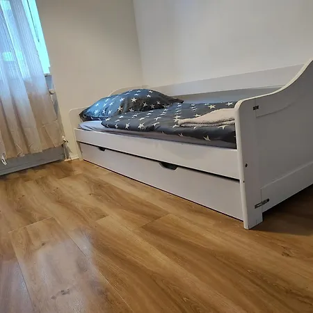 Livingstation R1 Bis R4 Homestay szállás *