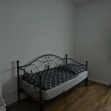 Livingstation R1 Bis R4 Homestay szállás