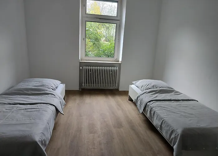 Проживание в семье Livingstation R1 Bis R4 *