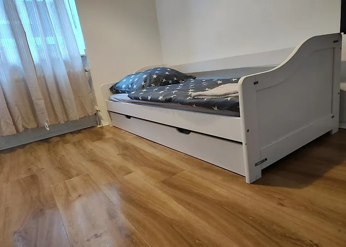 Livingstation R1 Bis R4 Homestay szállás *